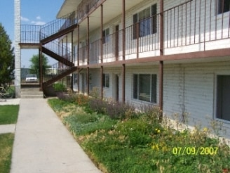 Oak Tree - Oak Tree Apartment