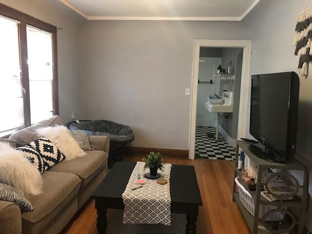 Photo - 3076 N Bartlett Ave