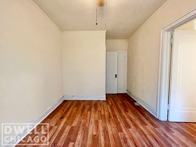 Photo - 2500 N Sawyer Ave Unit 1B