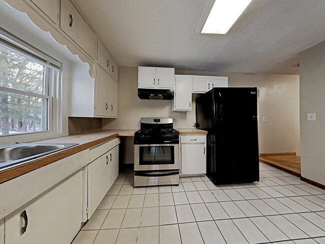 Photo - 14220 Crosstown Blvd NW