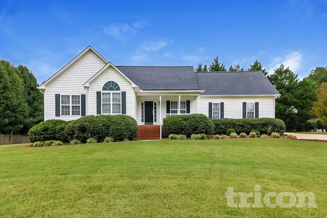 Building Photo - 46 Albemarle Dr