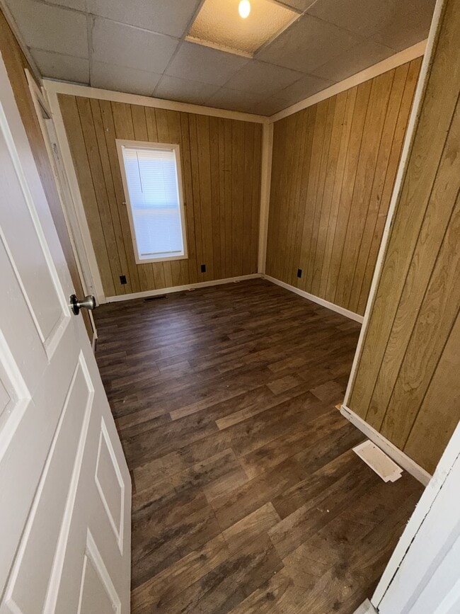 Photo - 651 New Brickyard Rd