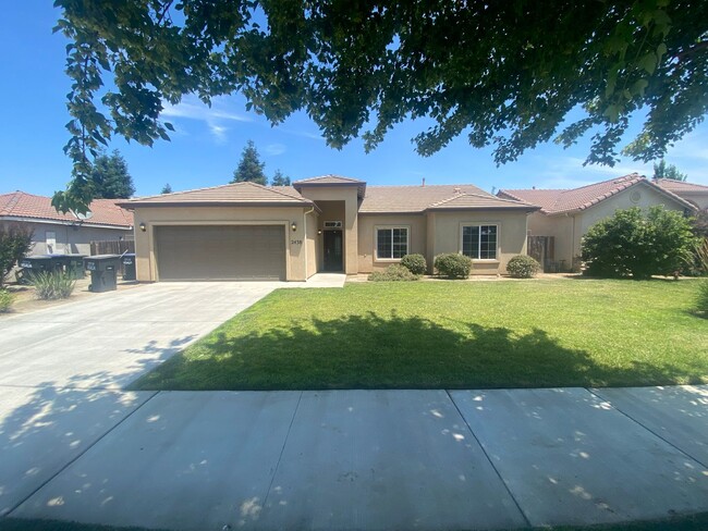 Nice home in great North West Visalia area... - Nice home in great North West Visalia area...