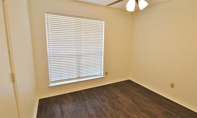 Photo - 1234 Mockingbird Ln