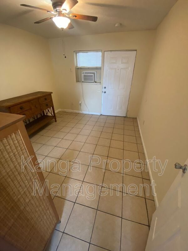Photo - 1497 W 34th St Unit #2B