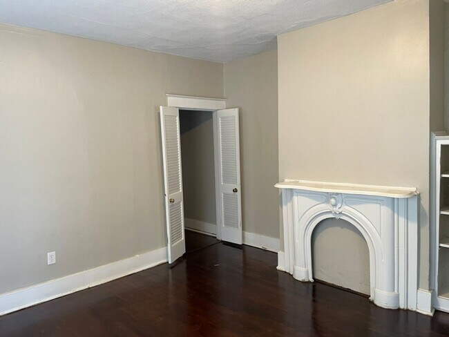 Photo - 2695/2697 Milton Unit 2697 Milton Ave