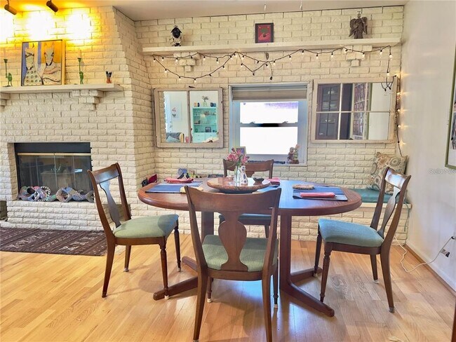 Photo - 1208 Hull St S