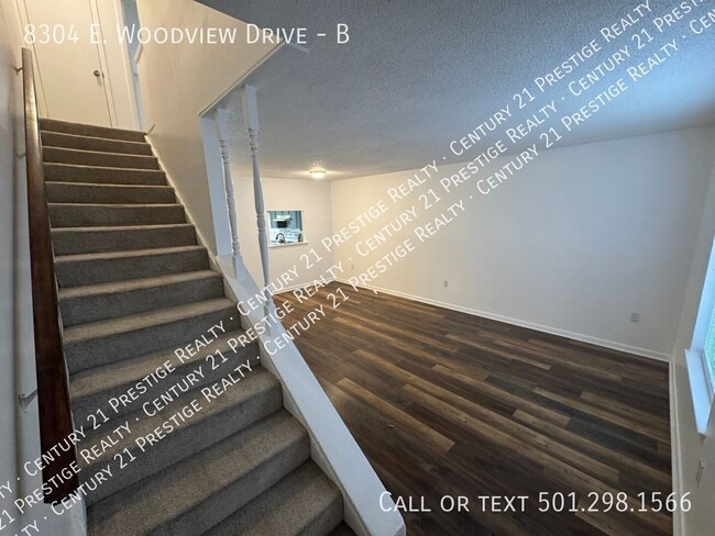 8304 Woodview Dr N Unit B