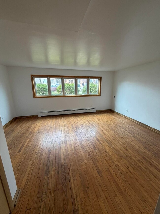 Photo - 4431 N Newcastle Ave Unit G