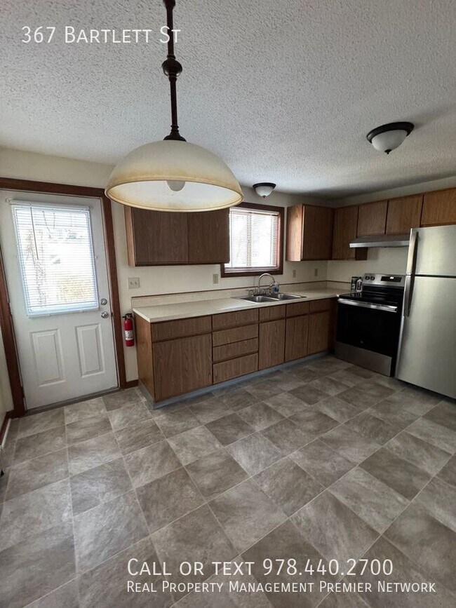 Photo - 367 Bartlett St