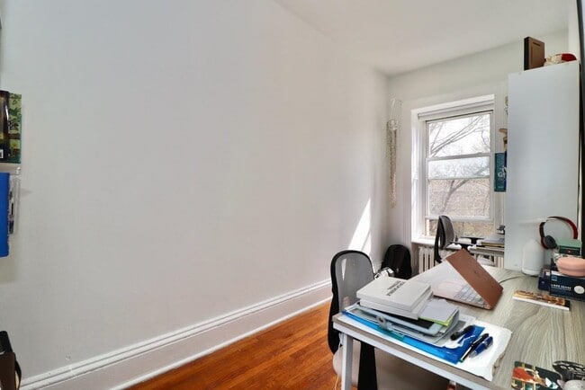 Photo - 270 Montgomery St