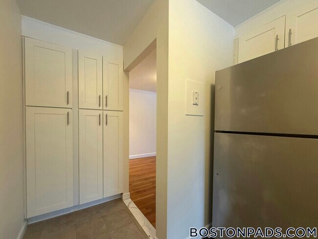 Photo - 17 Captain Parker Arms Unit 15