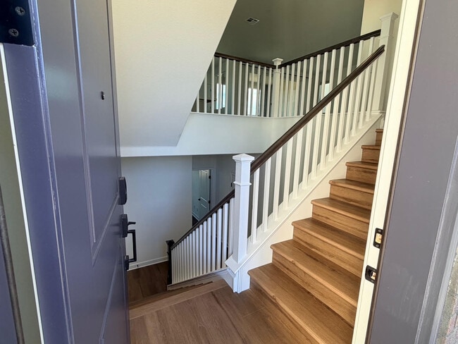 Photo - 513 Proton Pl