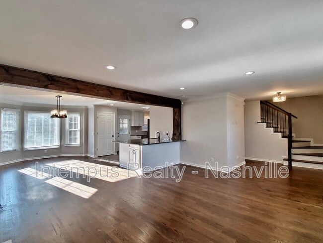 547 Hopewood Ct