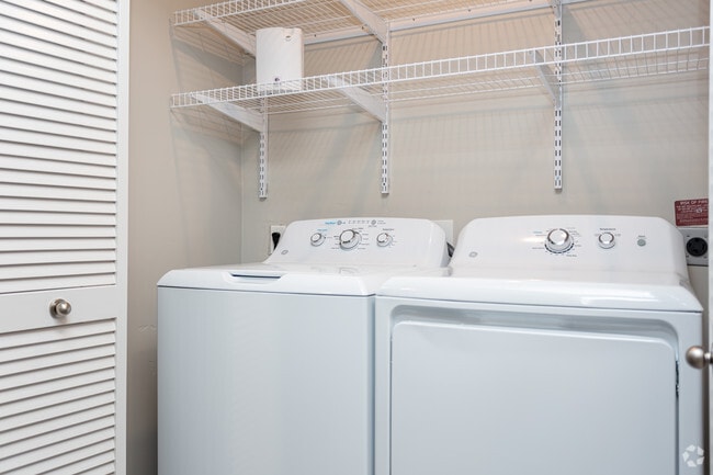 2BR, 2BA - Maplel
