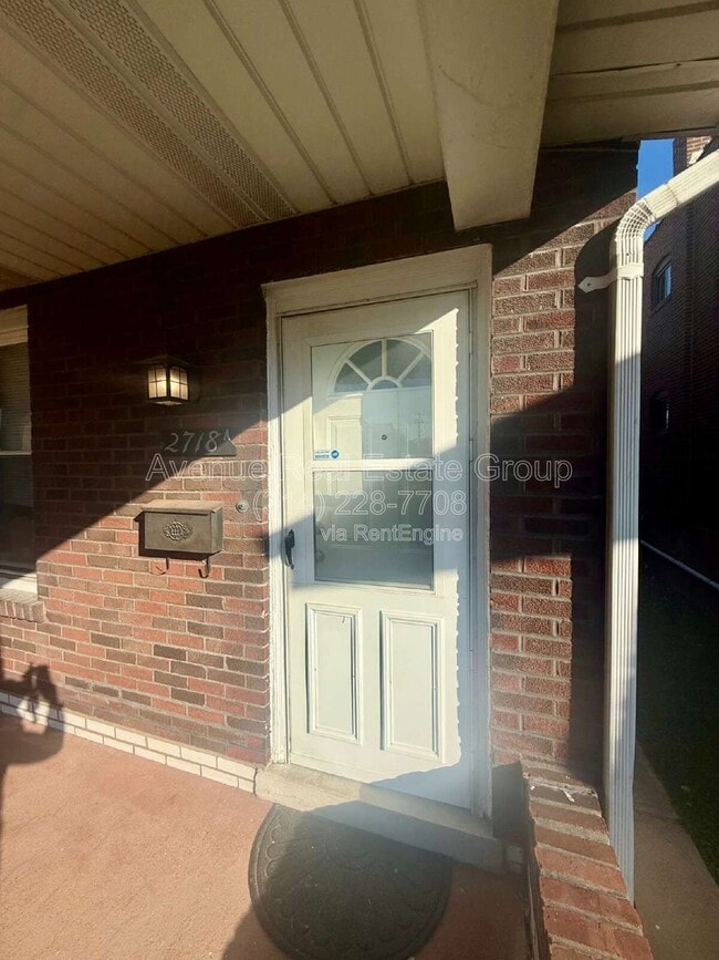 Photo - 2718 Hampton Ave