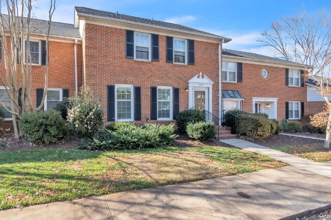 Photo - Stylish 3BR / 2.5BA Condo in Wedgewood Townes