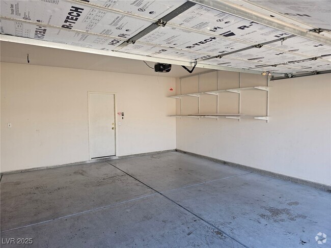 Building Photo - 9362 Coral Berry St Rental
