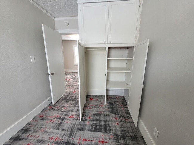 Photo - Recently remodeled 3 bedroom, large kitchen