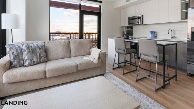 Building Photo - 632 Howard Rd SE