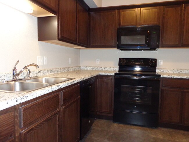 Photo - 4002 University Ave Unit 11