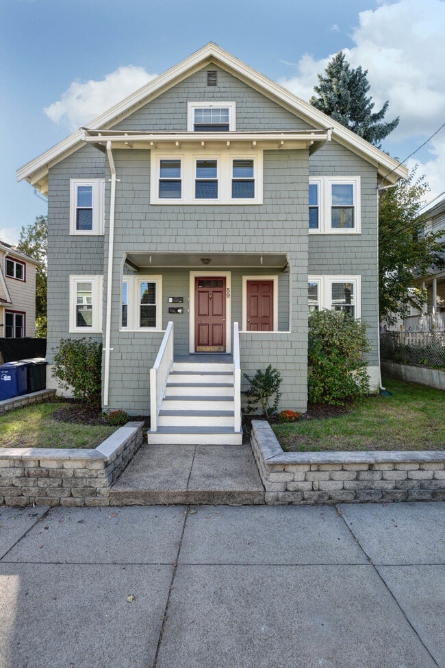 Building Photo - 52 Goodenough St Unit 2