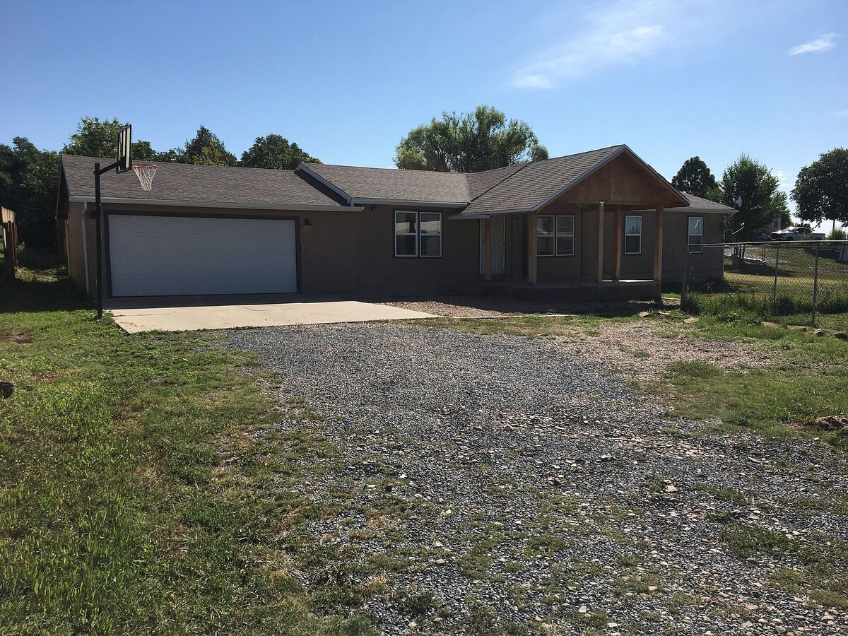 Photo - 707 Don Gallegos Cir