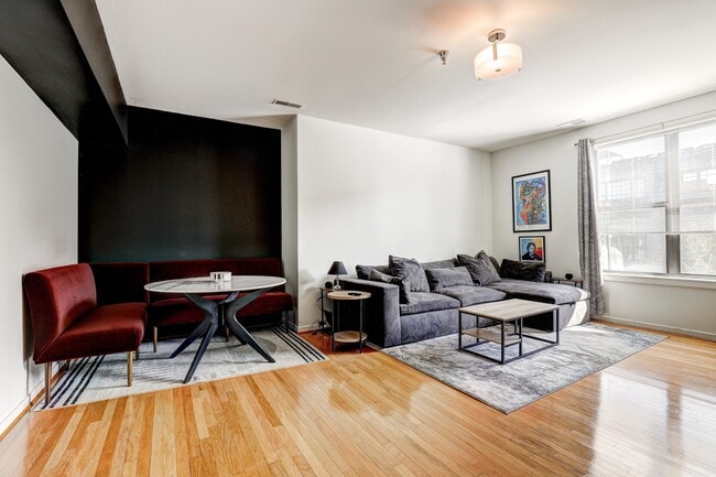 Photo - 1726 Aliceanna St