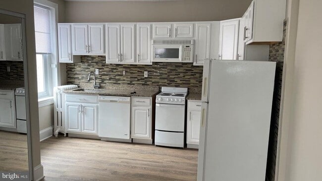 Building Photo - 2509 Cliffbourne Pl NW Unit 4 Rental