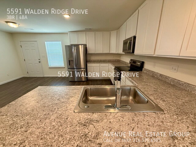 Photo - 5591 Walden Ridge Dr House