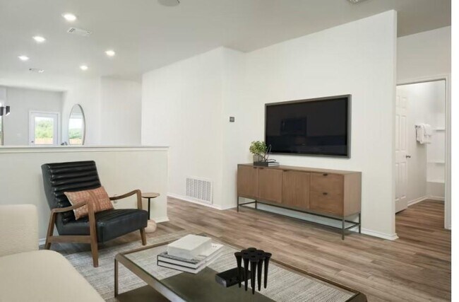 Photo - 152 Fiery Skipper Ln