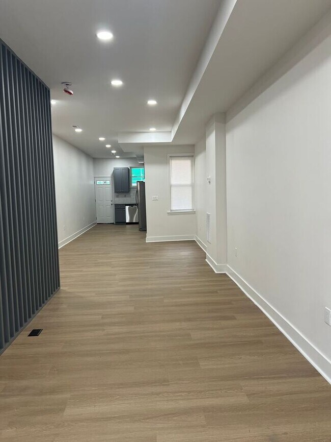 Photo - 3 bedrooms 2 bathrooms, 21218