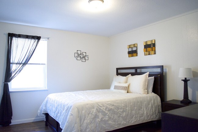 Photo - Courtyard Apartments at Cordova