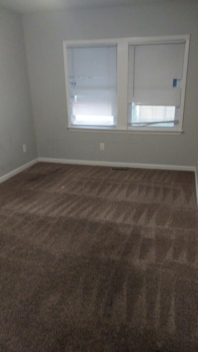Photo - 340 N Belmont Blvd