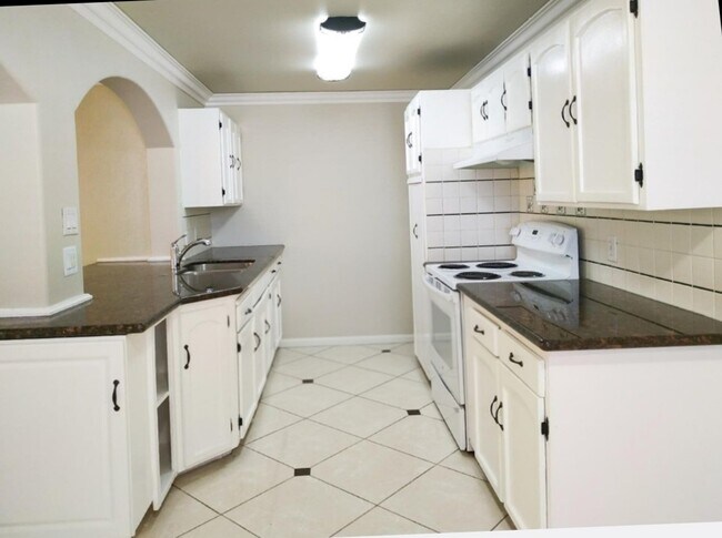 Photo - 7485 Loma Verde Way