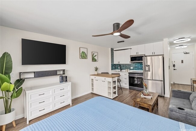 Photo - 2345 Ala Wai Blvd