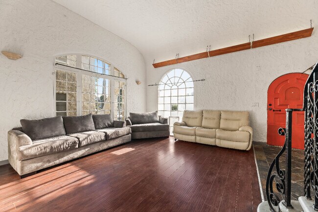 Photo - 2814 Ellendale Pl