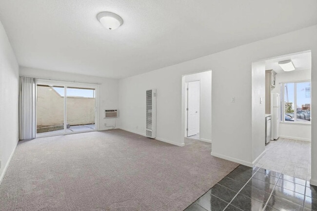 Photo - 1660 Laguna St Unit APT D