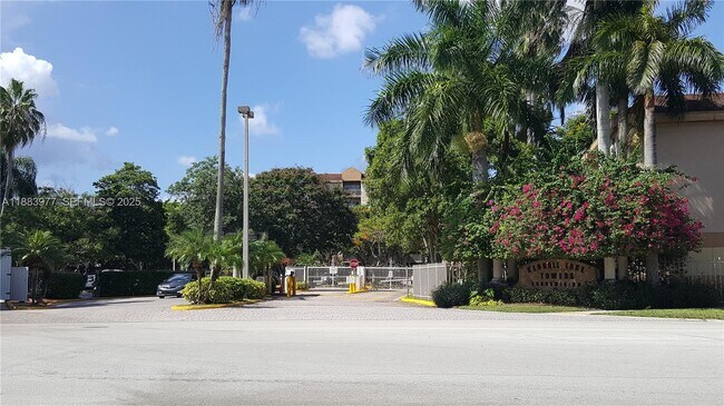 Building Photo - 15221 SW 80th St Unit 405