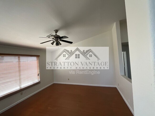 Photo - 8207 W Palmaire Ave