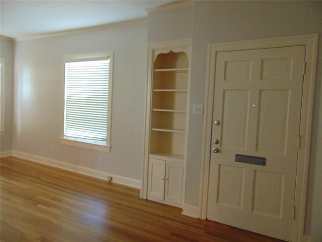 Photo - 1513 W 32nd St