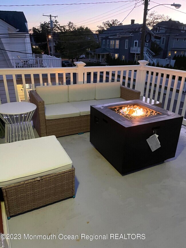 Photo - 1606 Emory St Townhome
