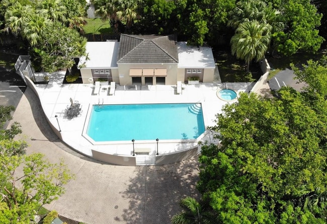 Photo - 6950 SW 55th Ter E