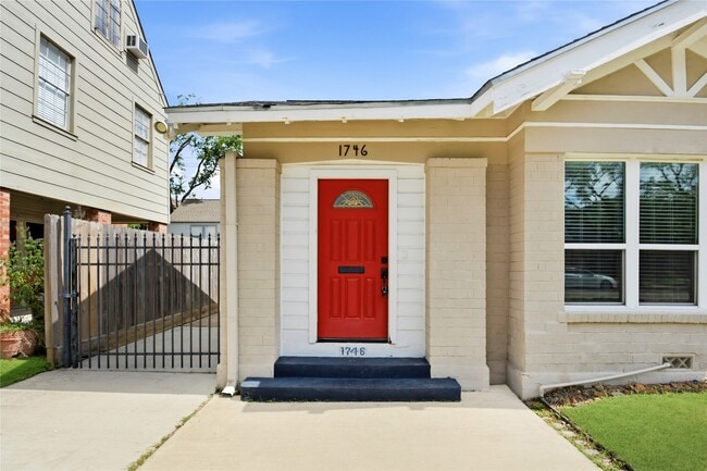 Photo - 1746 Colquitt St