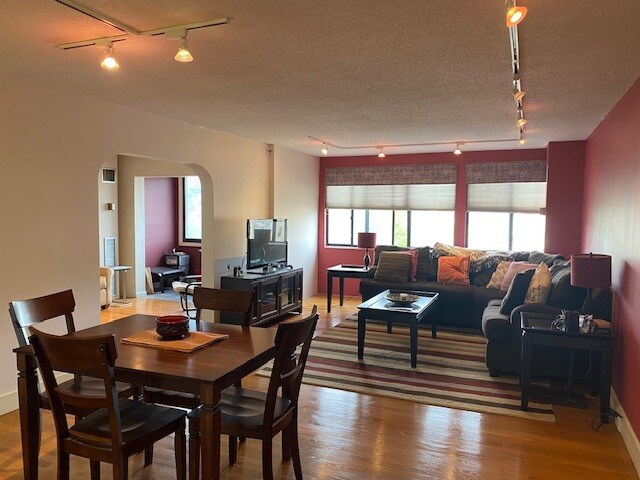 Photo - 1731 Beacon St Unit 711