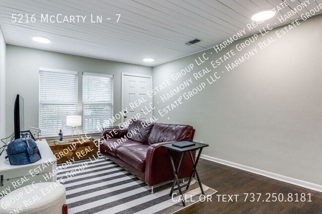 Photo - 5216 McCarty Ln Unit 7