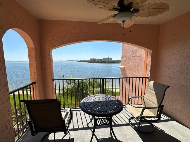 Photo - 2755 Via Capri