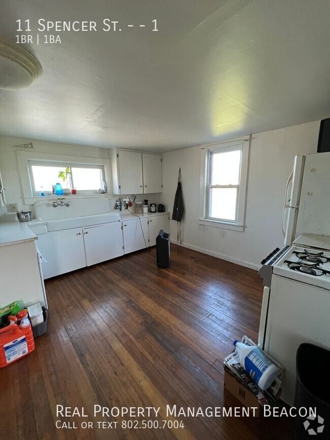 Building Photo - 11 Spencer St Unit 1 Rental
