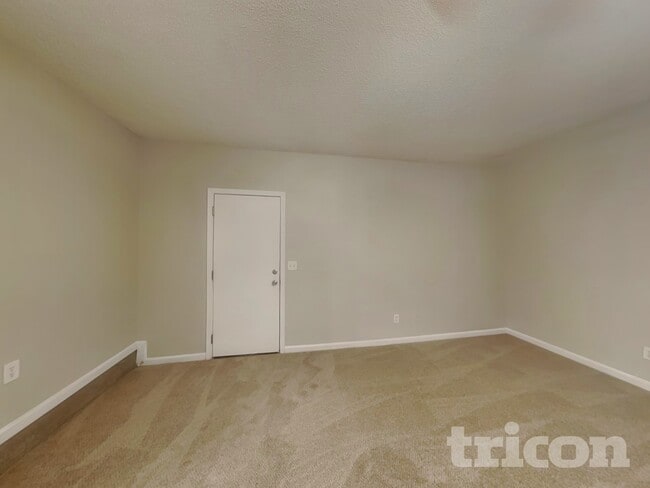 1620 Cutters Mill Dr