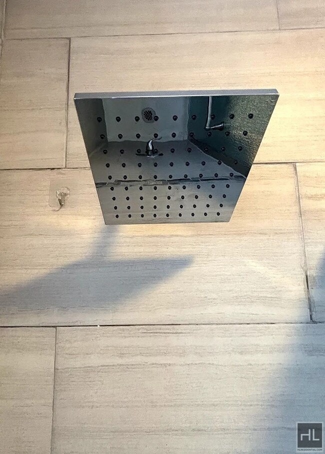 Photo - ELTON STREET Unidad 2